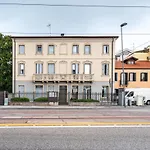 Corte Cappuccina 14 Elegant Apt con parcheggio!